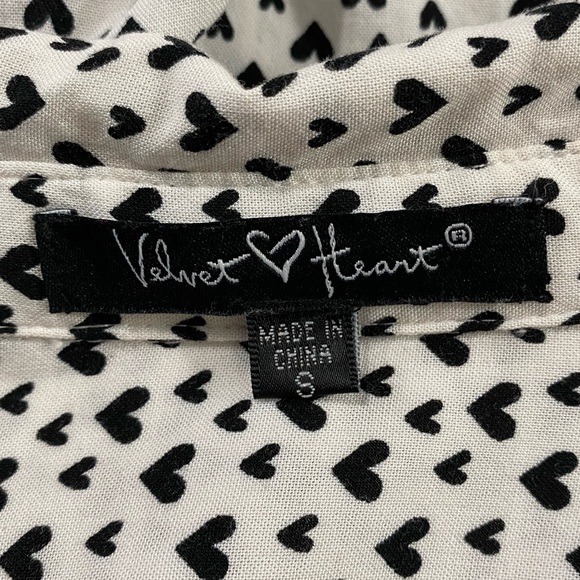 NWOT Velvet Heart || Women White Long Sleeve Button-Down high low Shirt Sz Small - Picture 6 of 8